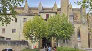 Château des Ducs de Joyeuse is a 16th-century fortified castle in Couiza